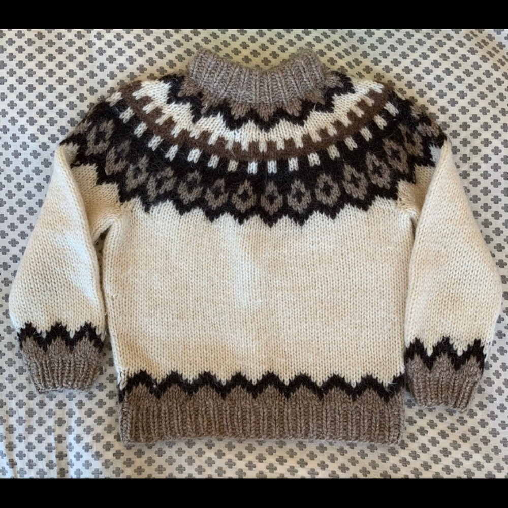 Vintage Icelandic wool sweater